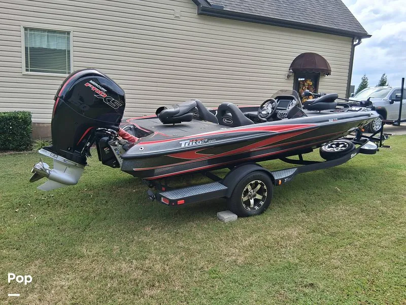 Slide: The Image of Triton 18 TRX 2022 - 15750963