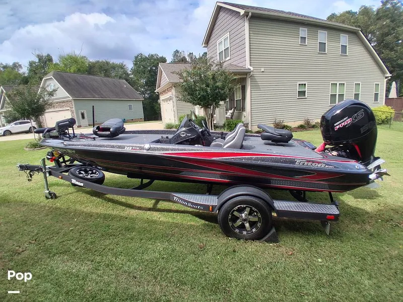 Slide: The Image of Triton 18 TRX 2022 - 15912619