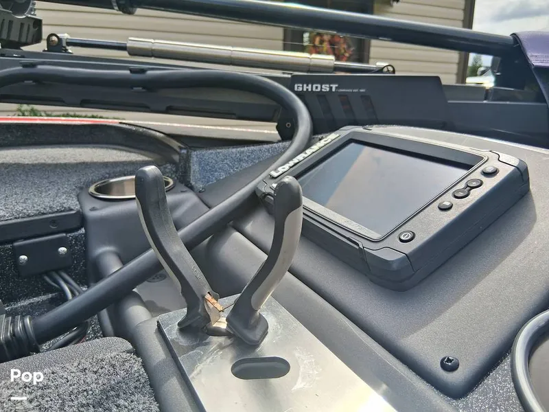 Slide: The Image of Triton 18 TRX 2022 - 15912652