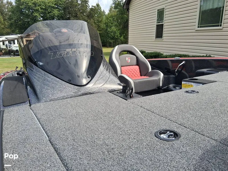 Slide: The Image of Triton 18 TRX 2022 - 15912654