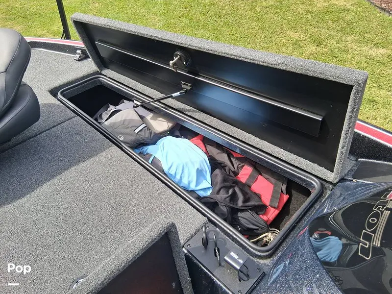 Slide: The Image of Triton 18 TRX 2022 - 15912672