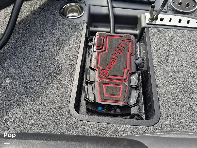 Slide: The Image of Triton 18 TRX 2022 - 15912682