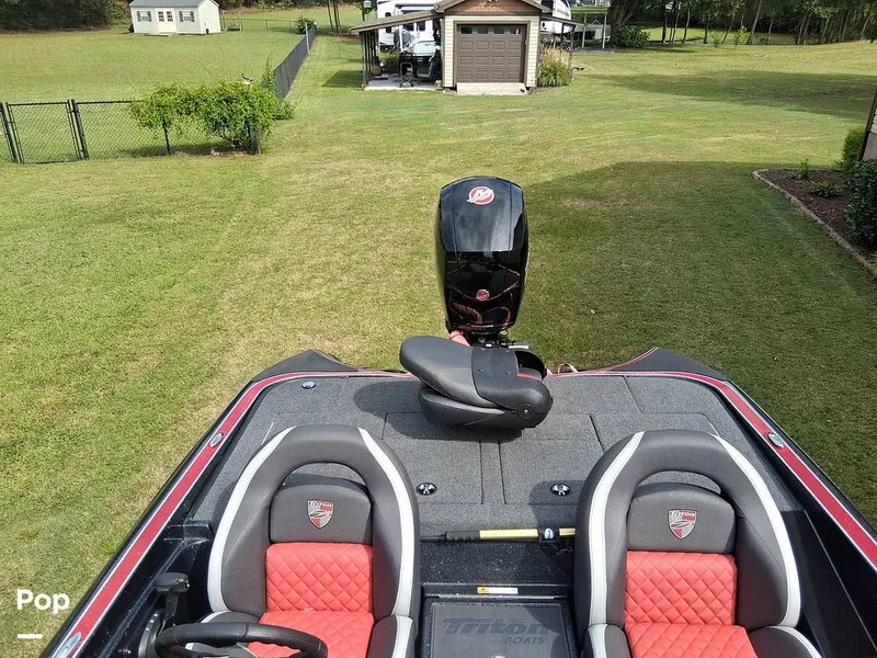 Slide: The Image of Triton 18 TRX 2022 - 15912683