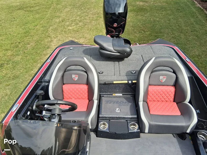 Slide: The Image of Triton 18 TRX 2022 - 15912684