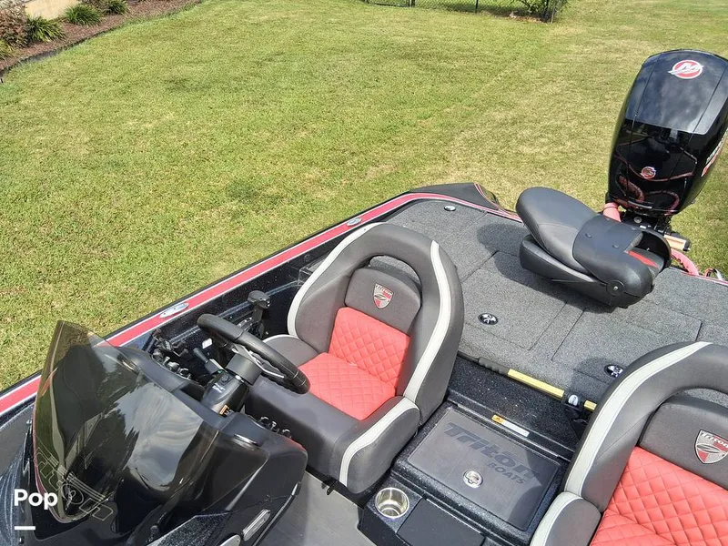 Slide: The Image of Triton 18 TRX 2022 - 15912685