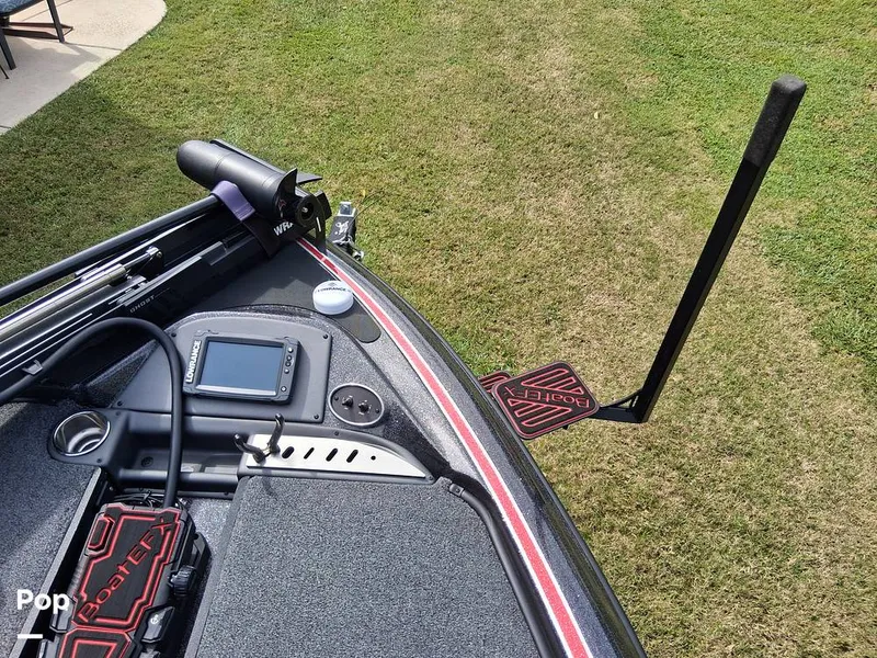 Slide: The Image of Triton 18 TRX 2022 - 15912686