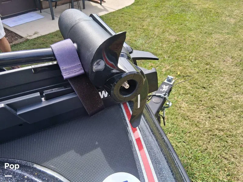 Slide: The Image of Triton 18 TRX 2022 - 15912689