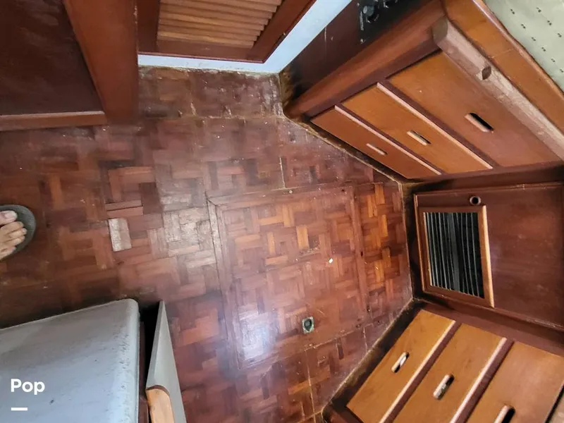 Slide: The Image of Grand Banks 49 1981 - 16082952