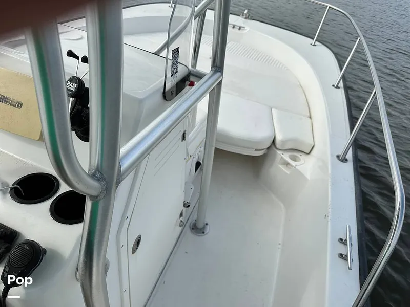 Slide: The Image of Boston Whaler 210 Montauk 2013 - 15774653