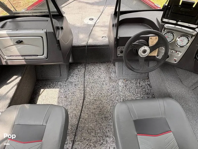 Slide: The Image of Tracker Pro Guide V16 SC 2024 - 15777512