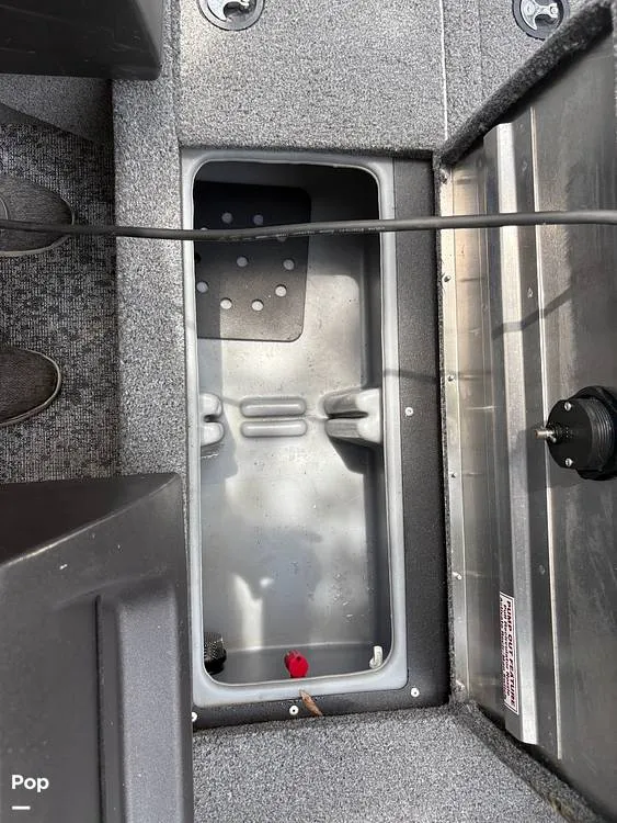 Slide: The Image of Tracker Pro Guide V16 SC 2024 - 15777520