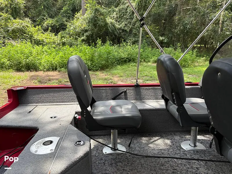 Slide: The Image of Tracker Pro Guide V16 SC 2024 - 15777896