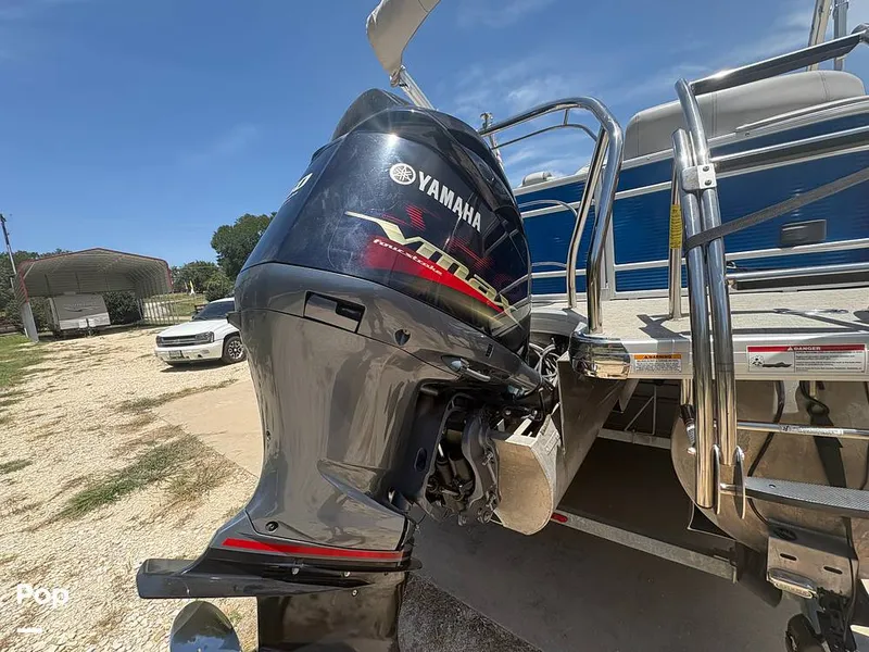 Slide: The Image of Aqua 235 SB 2020 - 15710249