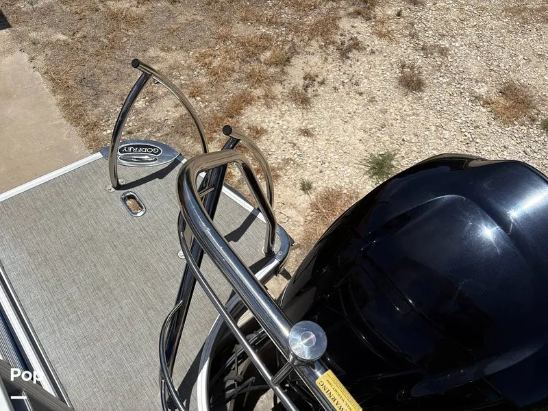 Slide: The Image of Aqua 235 SB 2020 - 15710335