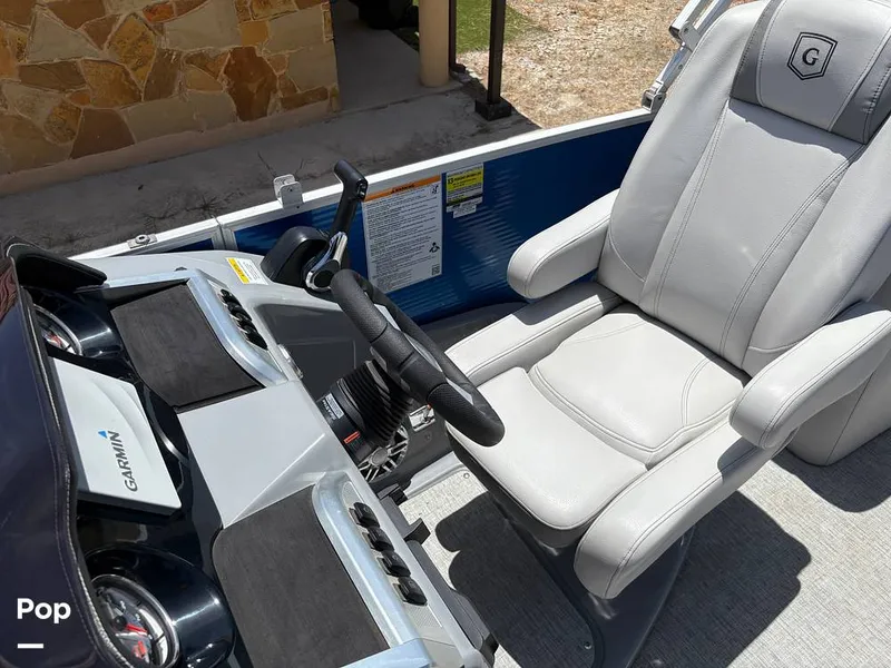 Slide: The Image of Helm/steering Wheel - 15710365