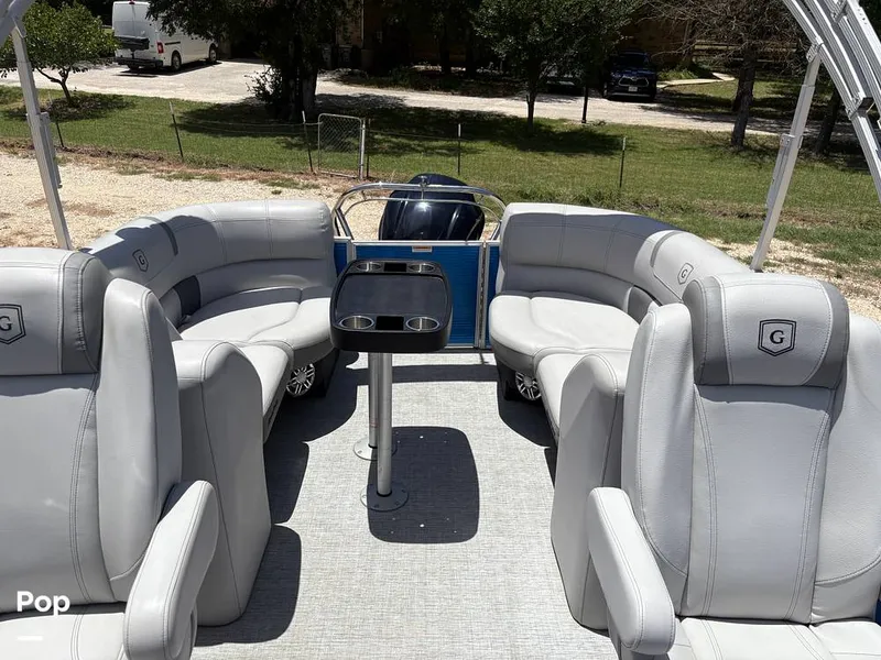 Slide: The Image of Aqua 235 SB 2020 - 15710465