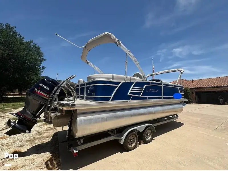 Slide: The Image of Engine/swim Ladder/biminis - 15712112