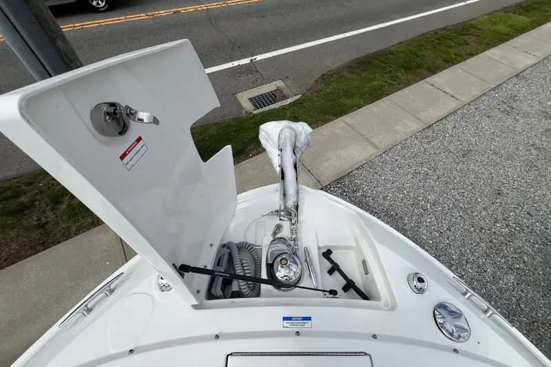 Slide: The Image of Sea Ray SLX 310 Outboard 2026 - 25