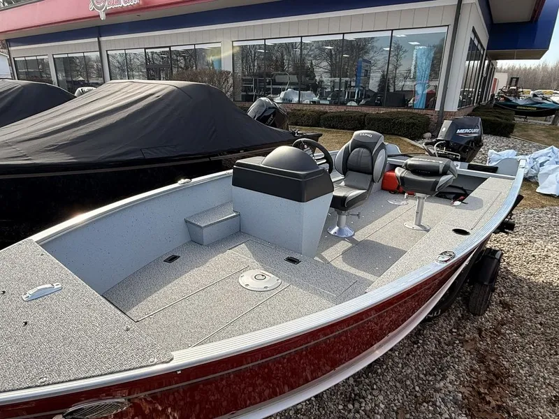 Slide: The Image of Lund 1600 Fury SS 2026 - 6