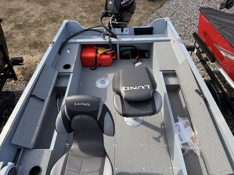 Slide: The Image of Lund 1600 Fury SS 2026 - 7