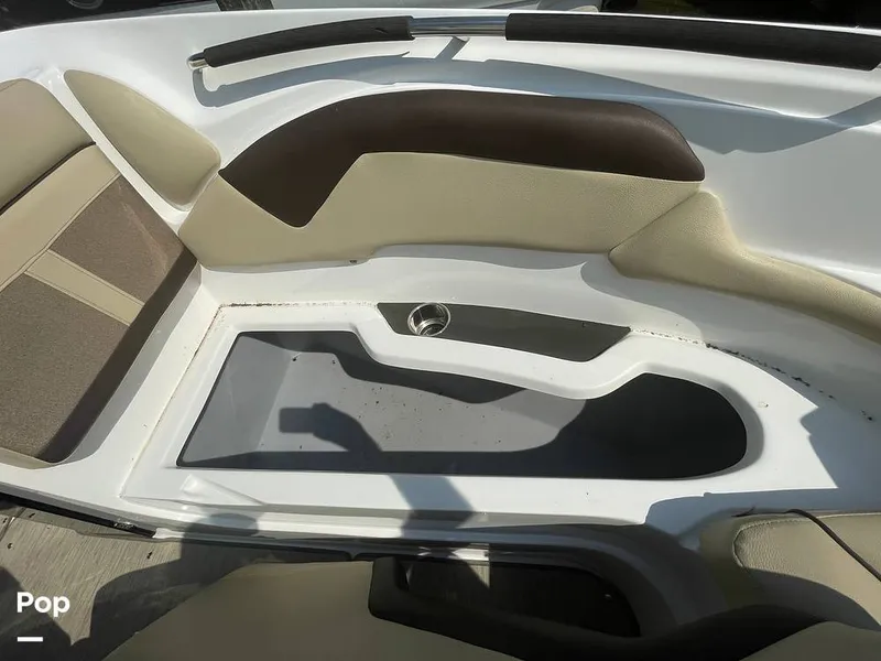 Slide: The Image of Rinker 29QX 2017 - 15717253