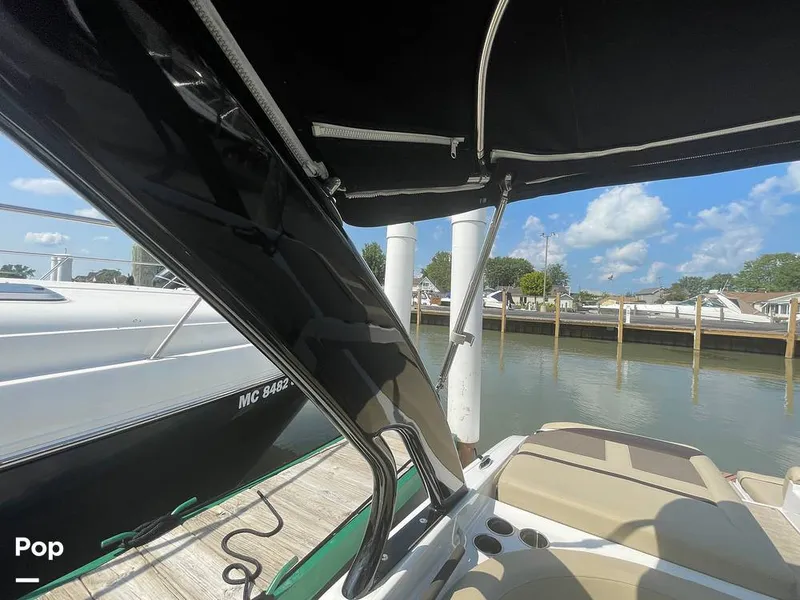 Slide: The Image of Rinker 29QX 2017 - 15717255