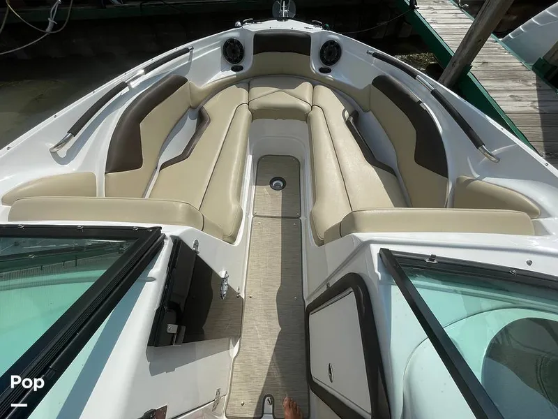 Slide: The Image of Rinker 29QX 2017 - 15716209