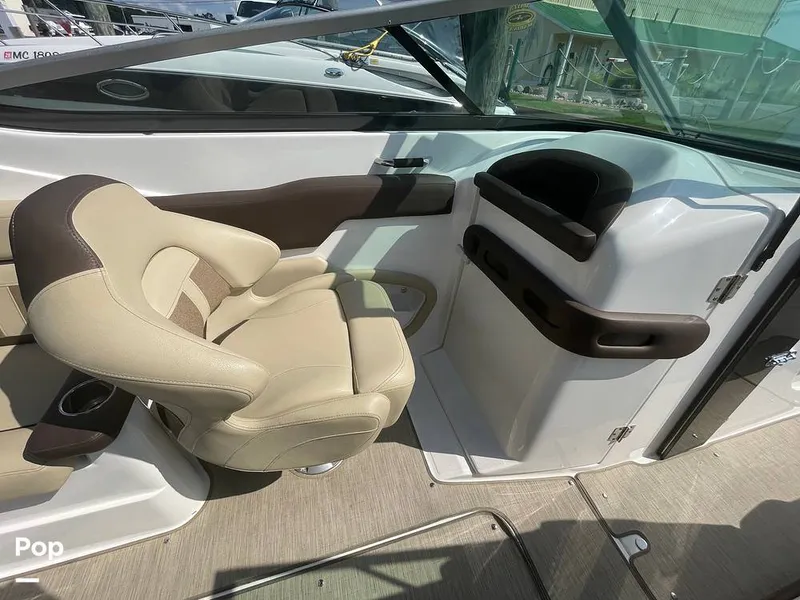 Slide: The Image of Rinker 29QX 2017 - 15717173