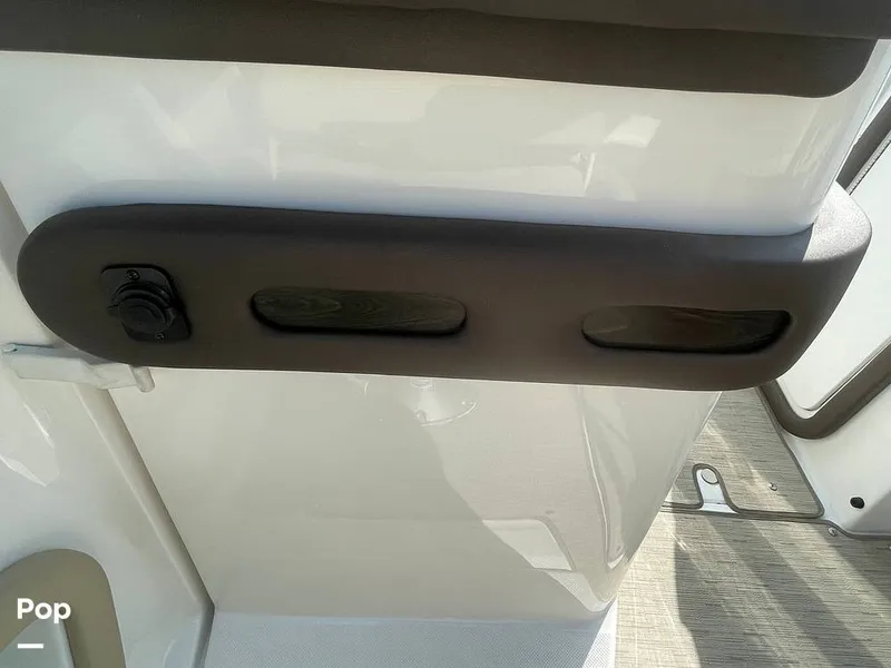 Slide: The Image of Rinker 29QX 2017 - 15717177