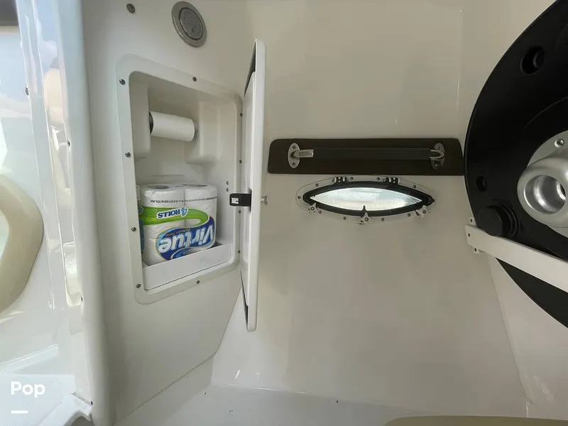 Slide: The Image of Rinker 29QX 2017 - 15717183