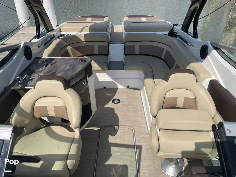 Slide: The Image of Rinker 29QX 2017 - 15717185