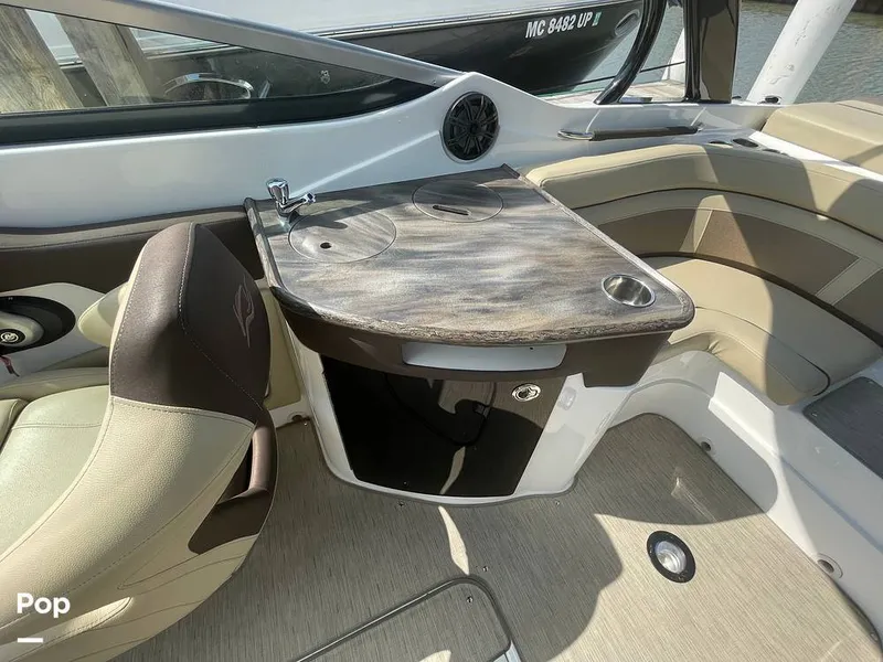 Slide: The Image of Rinker 29QX 2017 - 15717188