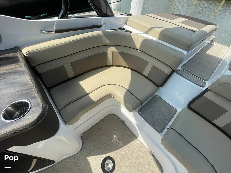 Slide: The Image of Rinker 29QX 2017 - 15717198