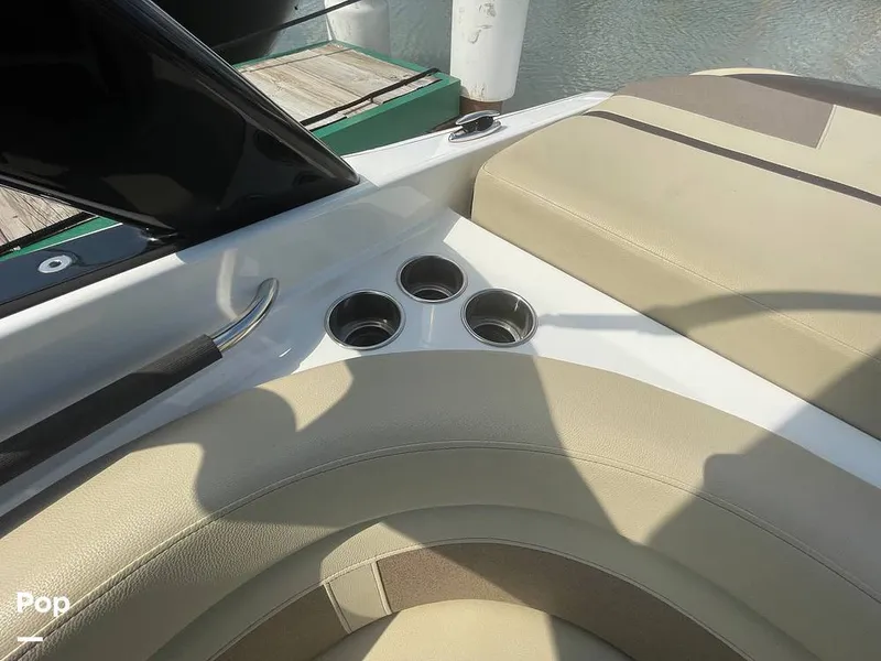 Slide: The Image of Rinker 29QX 2017 - 15717200