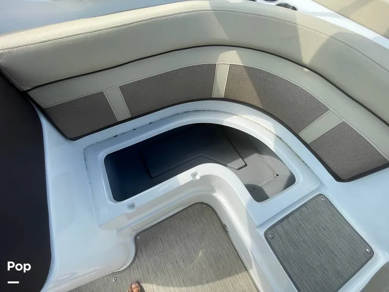 Slide: The Image of Rinker 29QX 2017 - 15717201