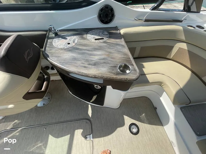 Slide: The Image of Rinker 29QX 2017 - 15716204