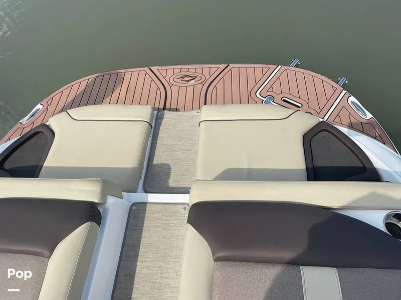 Slide: The Image of Rinker 29QX 2017 - 15717220