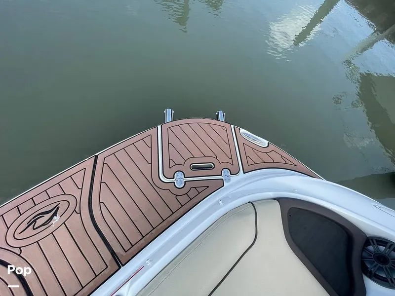 Slide: The Image of Rinker 29QX 2017 - 15717222