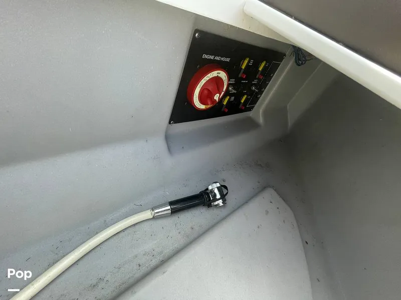 Slide: The Image of Battery Switch - 15717231