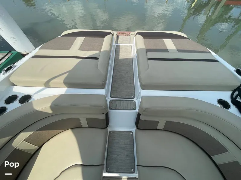 Slide: The Image of Rinker 29QX 2017 - 15716206