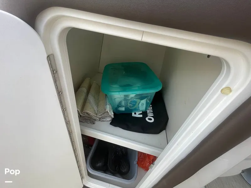 Slide: The Image of Rinker 29QX 2017 - 15717239