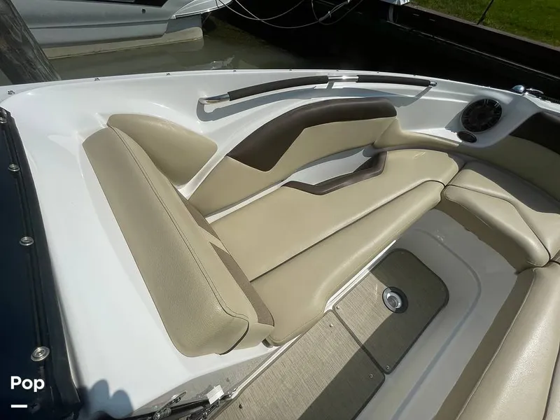 Slide: The Image of Rinker 29QX 2017 - 15717242