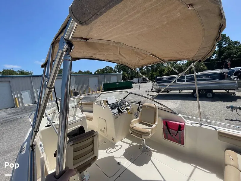 Slide: The Image of Scout 210 Dorado 2022 - 15701349