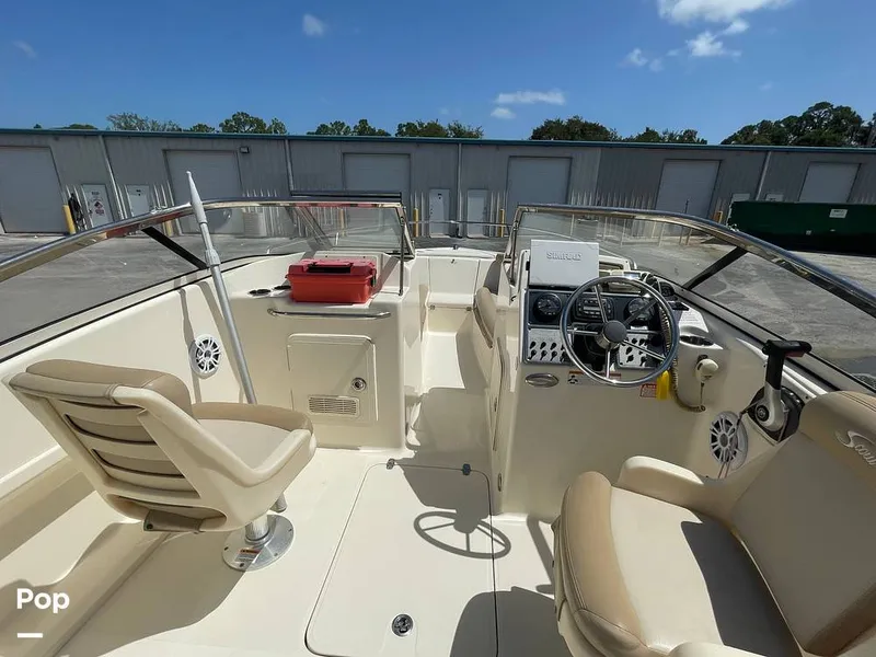 Slide: The Image of Scout 210 Dorado 2022 - 15701314