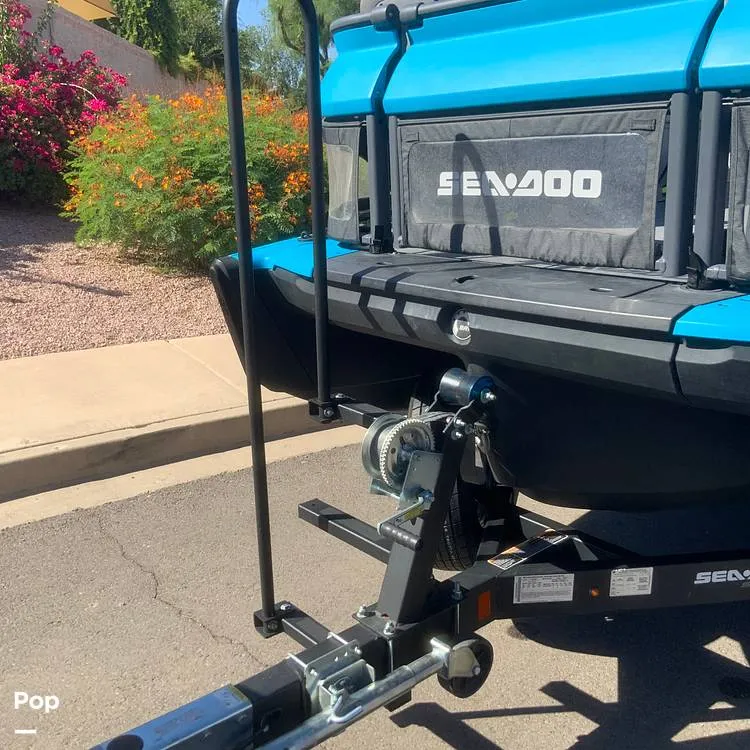 Slide: The Image of Sea-Doo Switch 19 2023 - 15714960