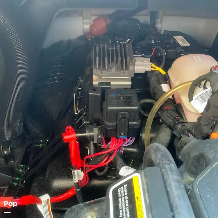 Slide: The Image of Sea-Doo Switch 19 2023 - 15714921