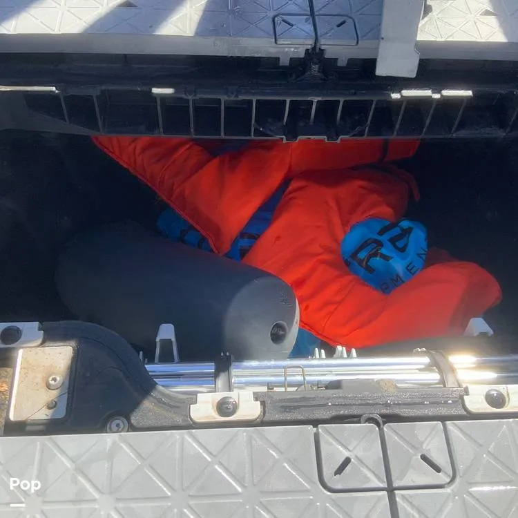 Slide: The Image of Sea-Doo Switch 19 2023 - 15714922