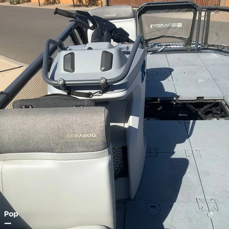 Slide: The Image of Sea-Doo Switch 19 2023 - 15714926