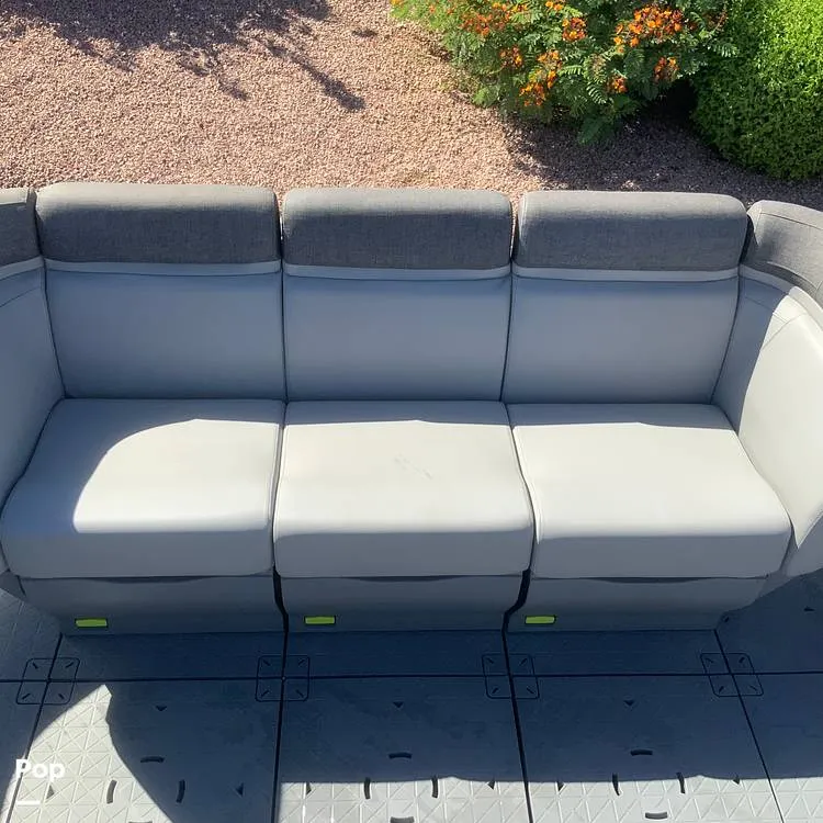 Slide: The Image of Sea-Doo Switch 19 2023 - 15714935