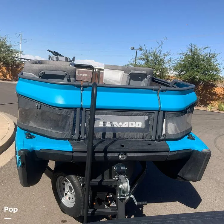 Slide: The Image of Sea-Doo Switch 19 2023 - 15714942